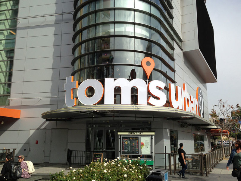 Tom’s Urban at LA Live